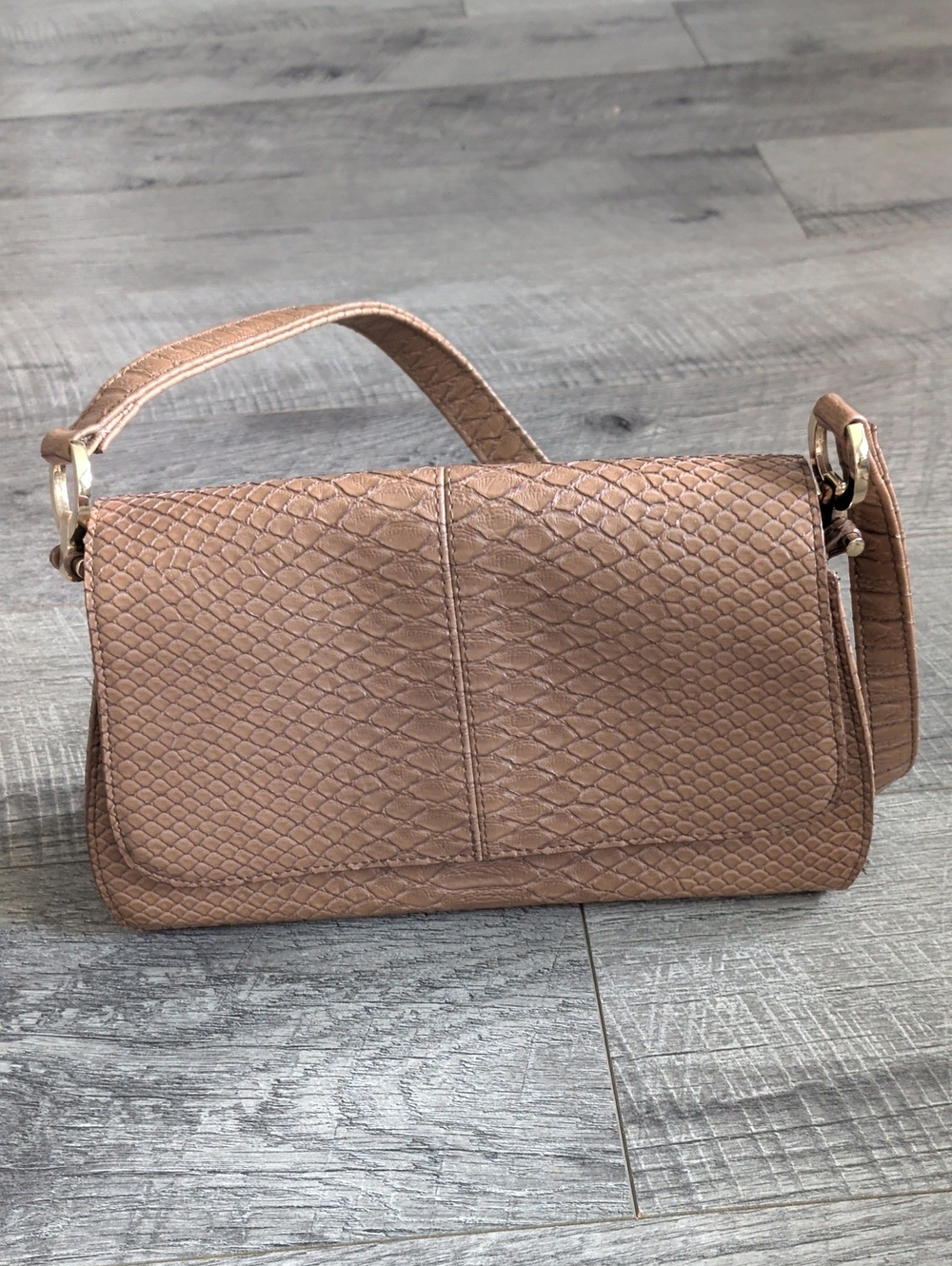 Vintage Rare Liz Claiborne Taupe Vegan Croc-Embossed Shoulder Bag with Top Strap